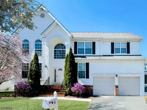 18 Goldenrod Dr, Montgomery, NJ 08502