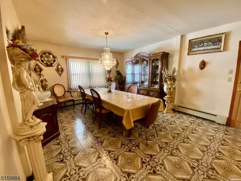 36 Comley Pl, Bloomfield, NJ 07003 photo 12