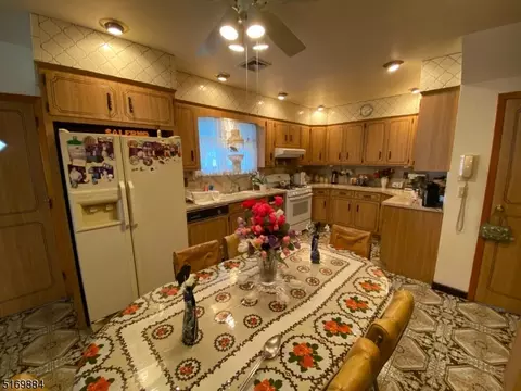 36 Comley Pl, Bloomfield, NJ 07003 photo 14