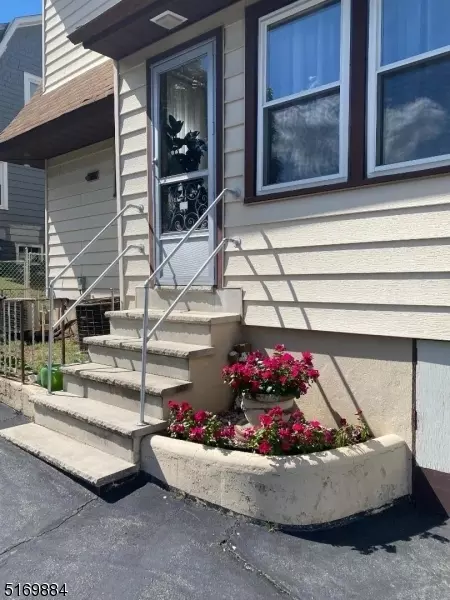 36 Comley Pl, Bloomfield, NJ 07003 photo 31