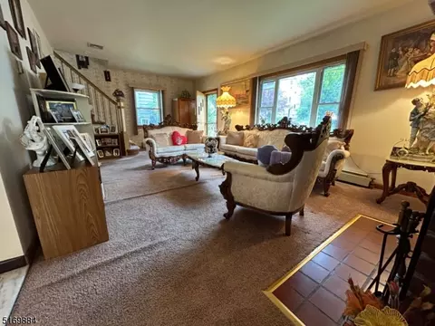 36 Comley Pl, Bloomfield, NJ 07003 photo 8