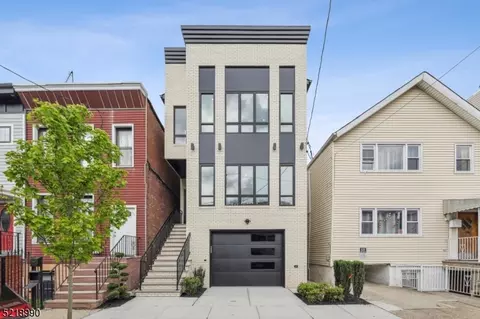 38 Charles St #1, Jersey City, NJ 07307