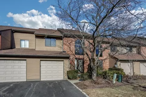 62 Castle Ridge Dr, East Hanover, NJ 07936