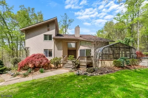 12 Reger Rd, Roxbury Township, NJ 07836