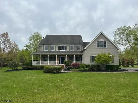 120 Southfield Dr, Belle Mead, NJ 08502