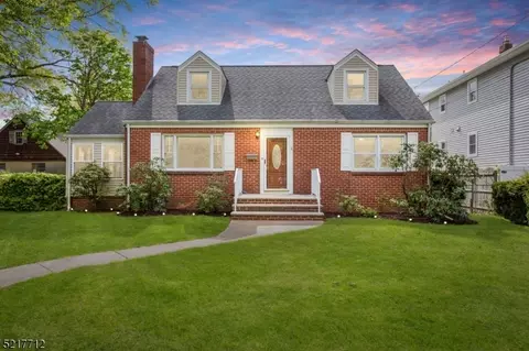 208 N 16th St, Kenilworth, NJ 07033