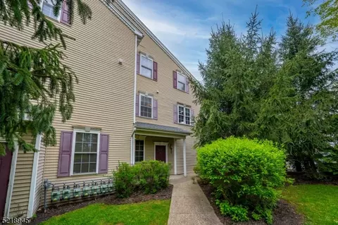 502 Donato Cir, Scotch Plains, NJ 07076