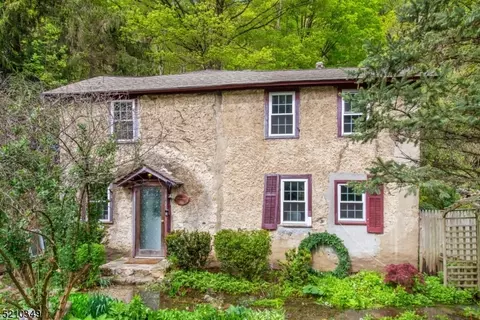 2046 Route 31, Glen Gardner, NJ 08826