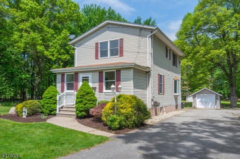 51 Jefferson St, Pequannock Twp, NJ 07440