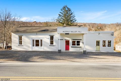 360 W Mill Rd, Long Valley, NJ 07853