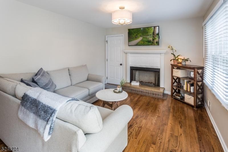  109 Oakdale Rd, Chester, NJ 07930 photo 14