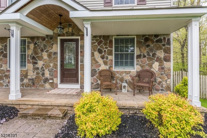  109 Oakdale Rd, Chester, NJ 07930 photo 4