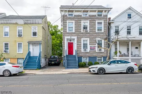167 Hamilton St, New Brunswick, NJ 08901