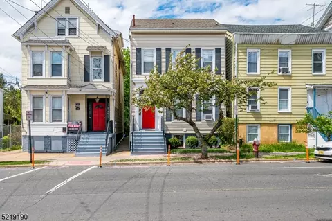 171 Hamilton St, New Brunswick, NJ 08901
