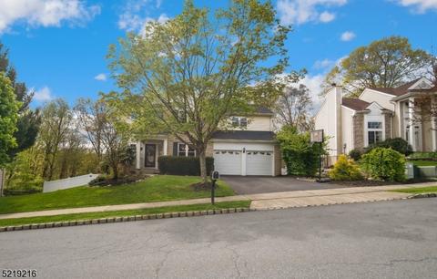30 Crestwood Cir, Budd Lake, NJ 07828