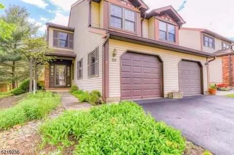 112 Bayberry Dr, Somerset, NJ 08873