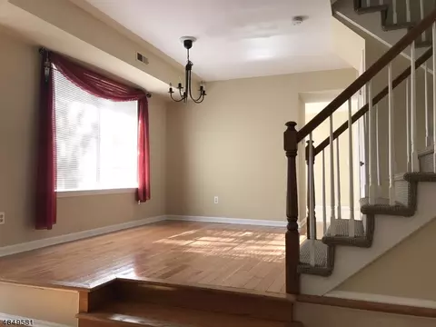 24 Academy Ct, Bedminster, NJ 07921