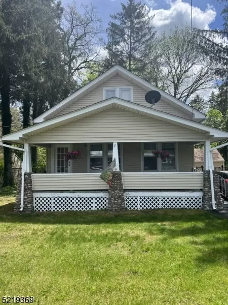 3 Ferry Ln, Knowlton Twp, NJ 07832