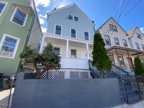 610 Franklin St, Elizabeth City, NJ 07206