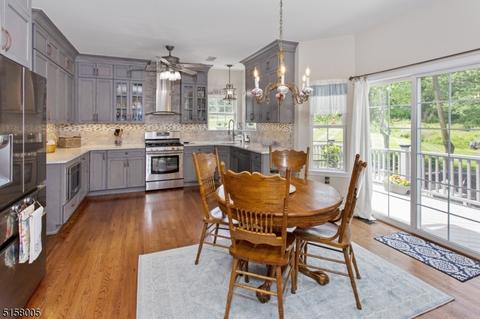 73 Spring Ln, Hackettstown, NJ 07840 photo 9
