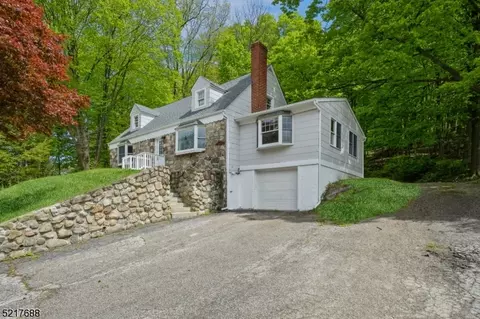 572 Route 23, Franklin, NJ 07416