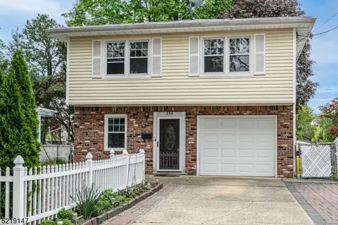 254 Fulton St, New Milford, NJ 07646