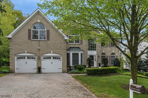 25 Ramapo Dr, Bernards, NJ 07920