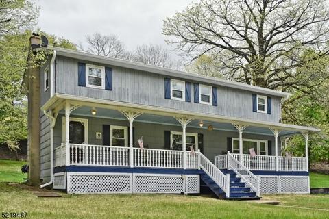 30 Mountainview Ave, Mount Arlington, NJ 07856