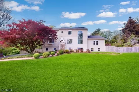 35 Galloping Hill Rd, Bernards, NJ 07920