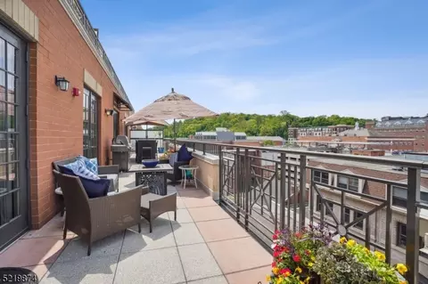 40 W Park Place Unit 604 #604, Morristown, NJ 07960