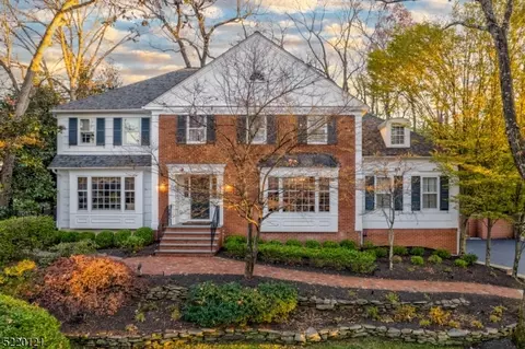 118 Sunset Dr, Chatham Twp, NJ 07928