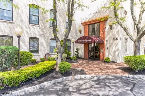 54 W Cherry St #206, Rahway, NJ 07065