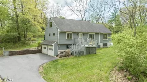 123 Asbury Anderson Rd, Asbury, NJ 08802