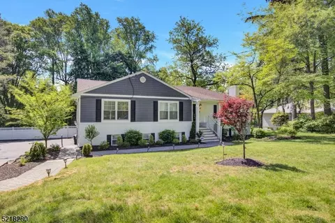 38 Headley Rd, Morristown, NJ 07960