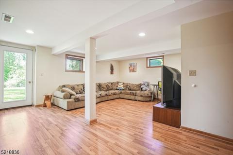 14 Hendrick Rd, Flemington, NJ 08822 photo 28