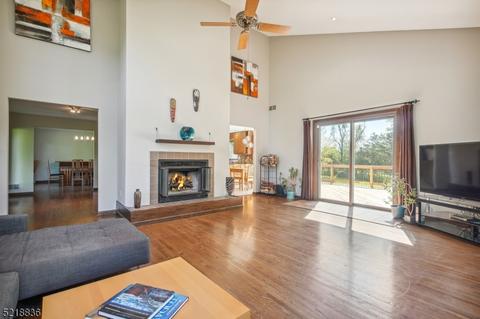 14 Hendrick Rd, Flemington, NJ 08822 photo 6