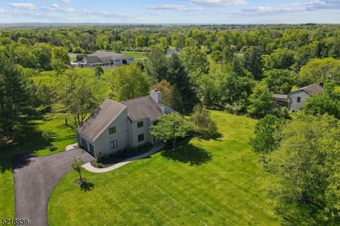 14 Hendrick Rd, Flemington, NJ 08822