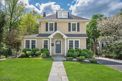 34 Shadyside Ave, Summit, NJ 07901