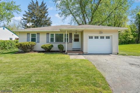 69 Linwood Ave, Hamburg, NJ 07419