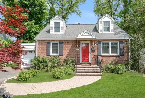 621 Witthill Rd, Ridgewood, NJ 07450