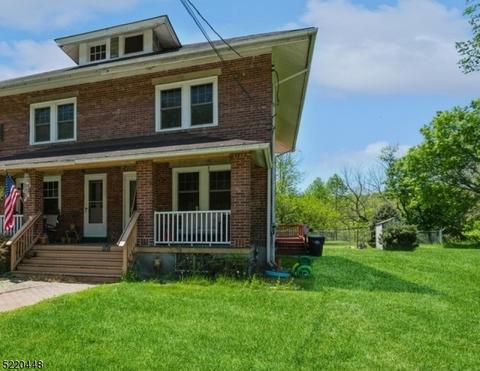 208 Delaware Ave, Milford, NJ 08848