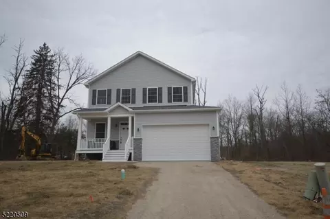 9 Celia Dr, Sparta, NJ 07871