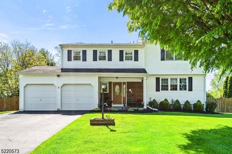 23 Blue Devil Ln, Hamilton, NJ 08619