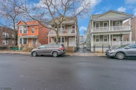 653 S 20th St, Newark, NJ 07103