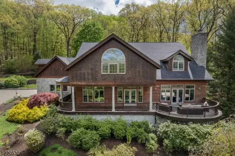 32 Old Boonton Rd, Denville, NJ 07834