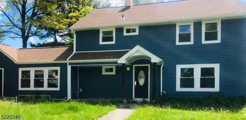 47 Baldwin Ave, East Franklin, NJ 08873