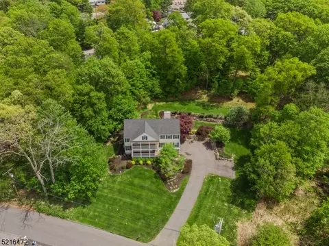 35 Chincopee Rd, Jefferson, NJ 07849