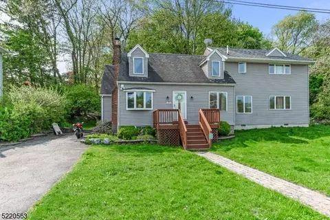 99 Lake Shore Dr, Sparta, NJ 07871