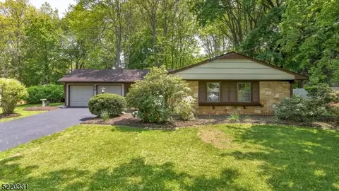 11 Tunnell Rd, Franklin Twp, NJ 08873