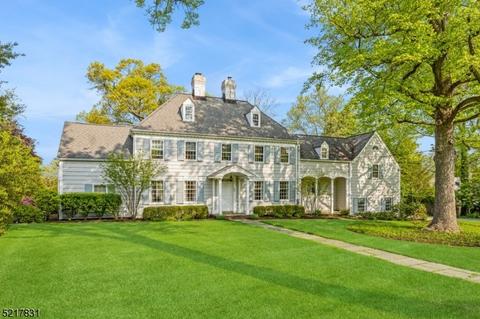 98 Gordon Rd, Essex Fells, NJ 07021